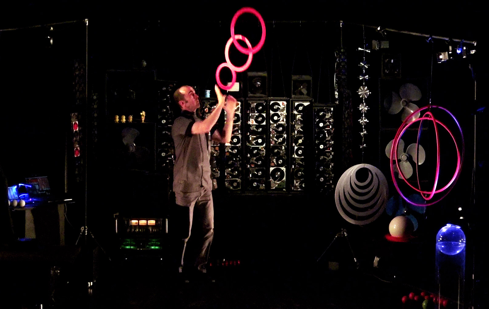 Les Objets Volants: Zone 51