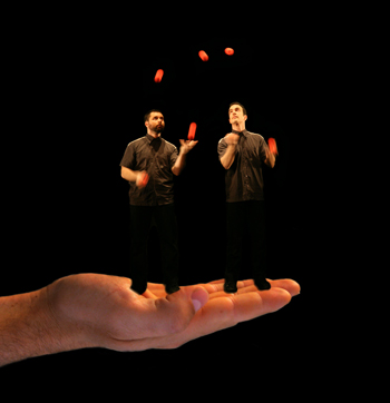 Les Objets Volants: Pocket Performance